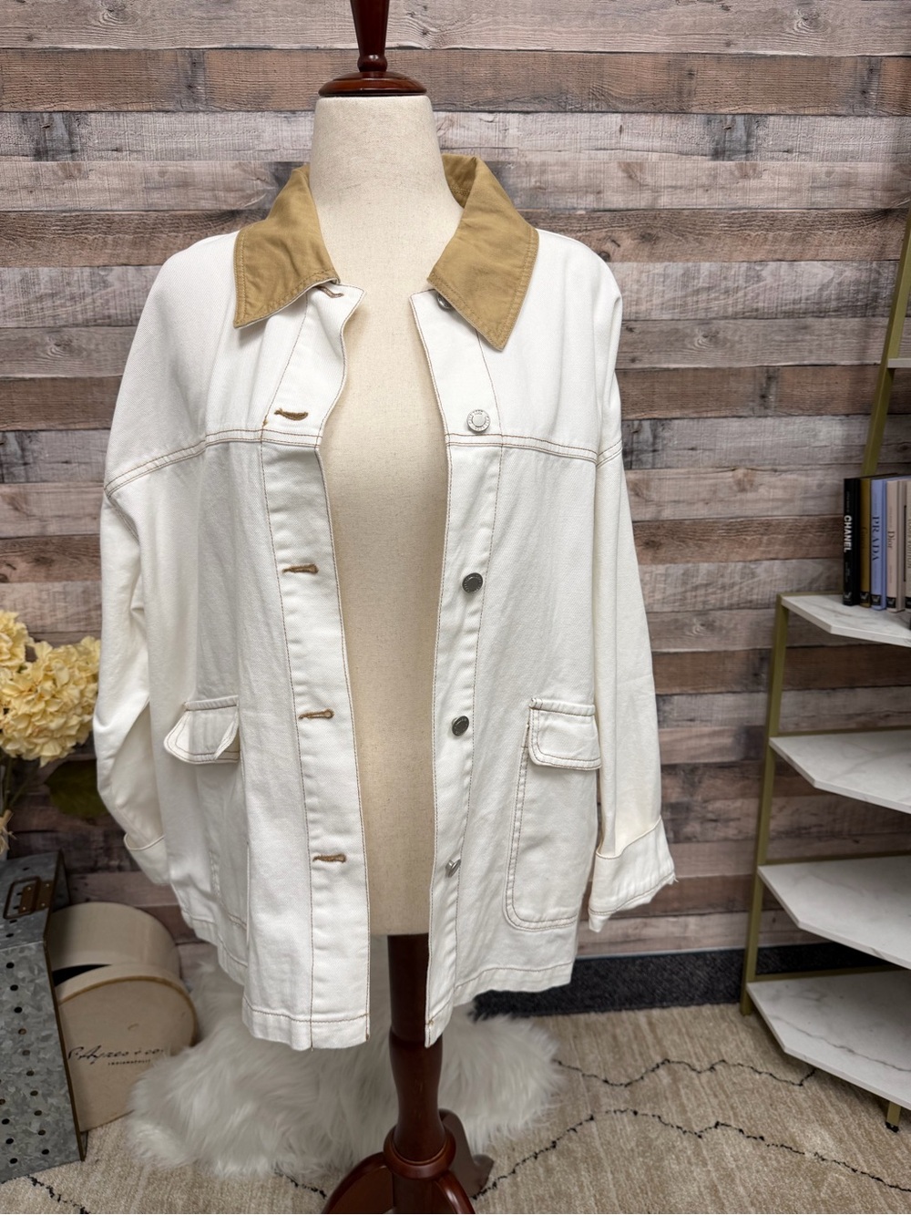 Cali 1850 Off White Barn Denim Jacket w/Corduroy Collar
